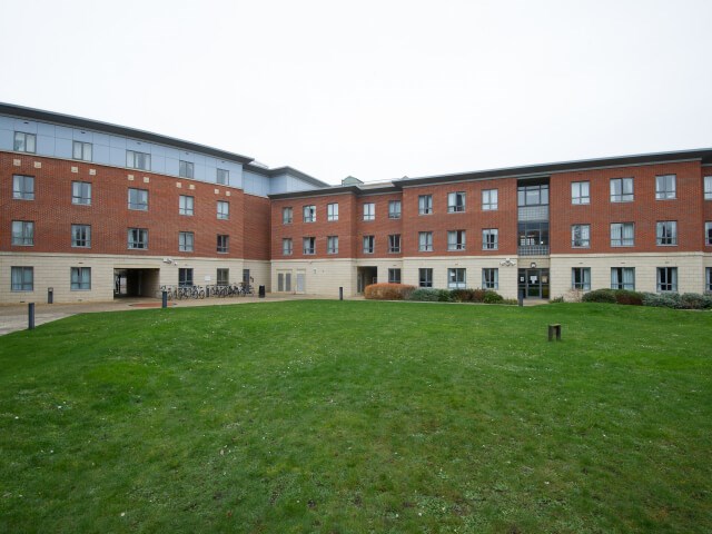 Embassy Summer Abbey College Cambridge yaz okulu görseli 4