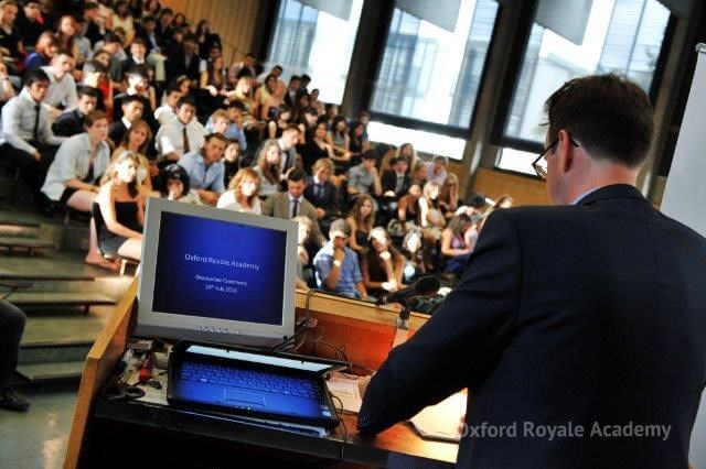 Oxford Royale Academy Cambridge Üniversitesi yaz okulu görseli 4