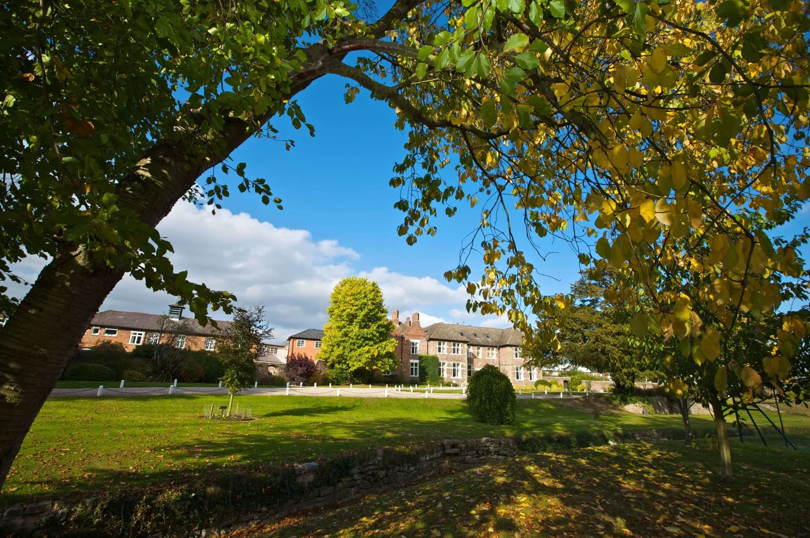 Kings Moreton Hall Oswestry yaz okulu görseli 2