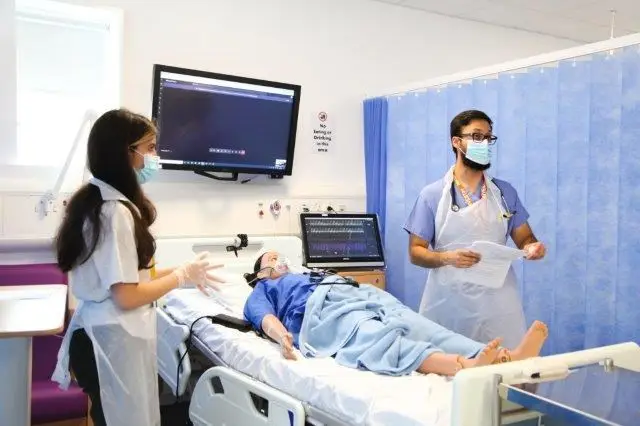 InvestIN University College London yaz okulu görseli 2