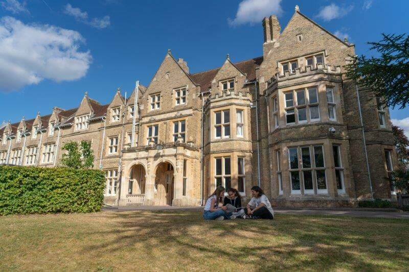 Bucksmore St Hilda's College Oxford yaz okulu görseli 3