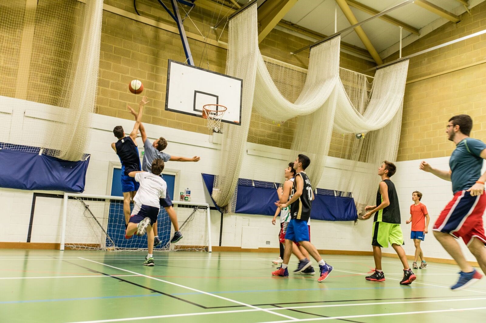 International House St Edwards Oxford yaz okulu görseli 4