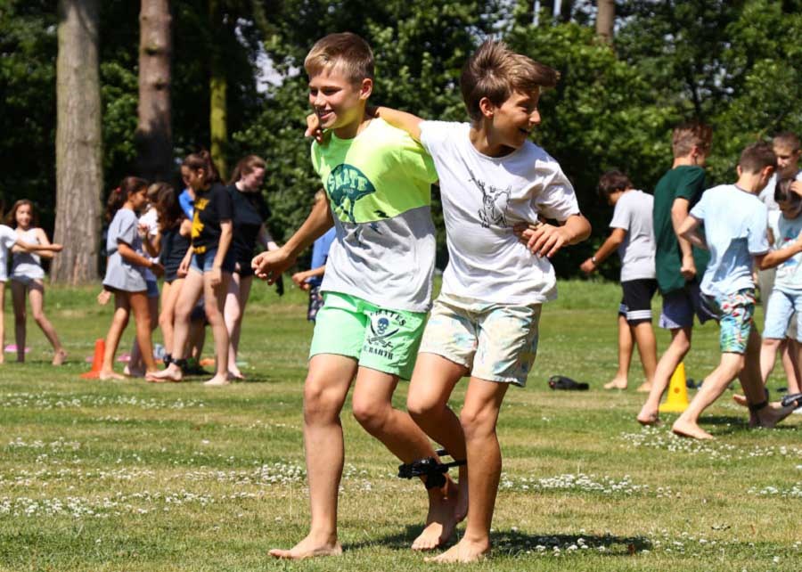 St Clare's Oxford Juniors yaz okulu görseli 4