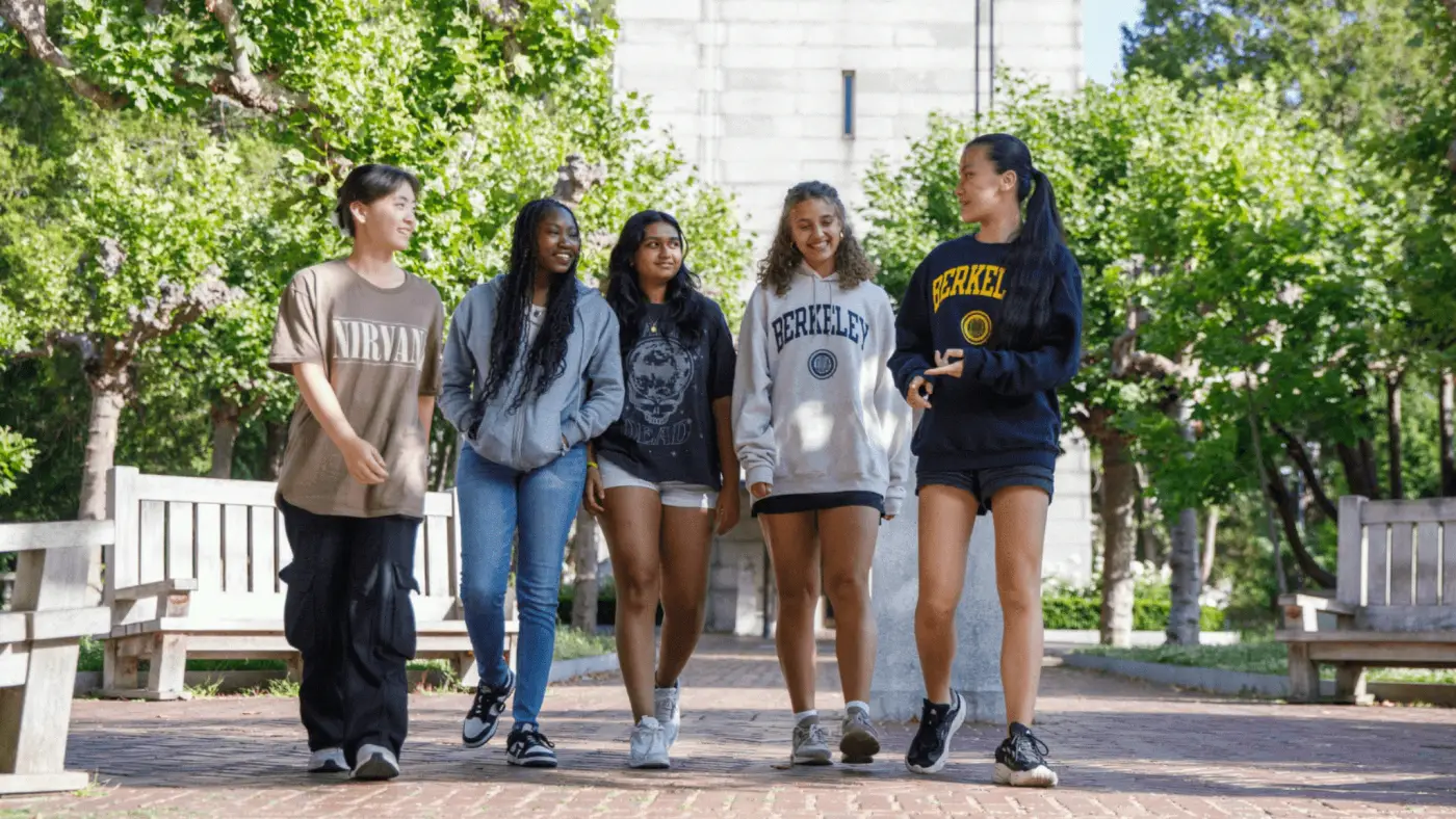 Summer Discovery UC Berkeley program görseli